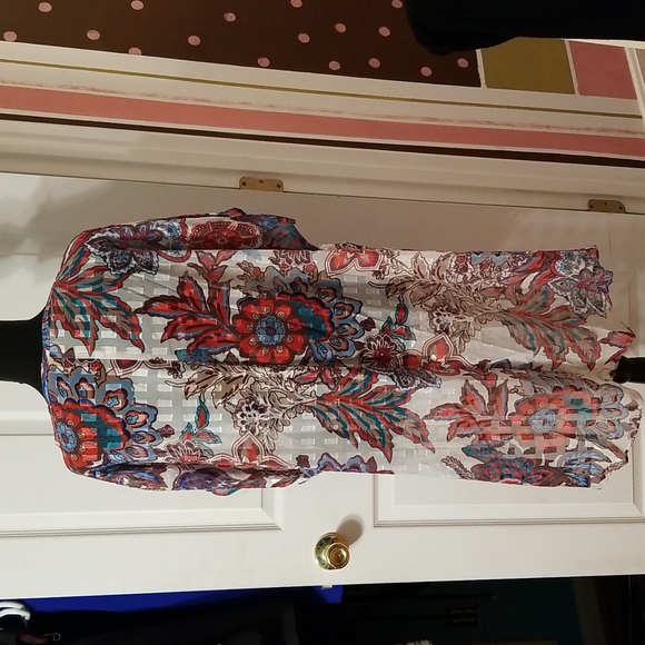 Sheer pullover Tunic - Picture 2 of 9